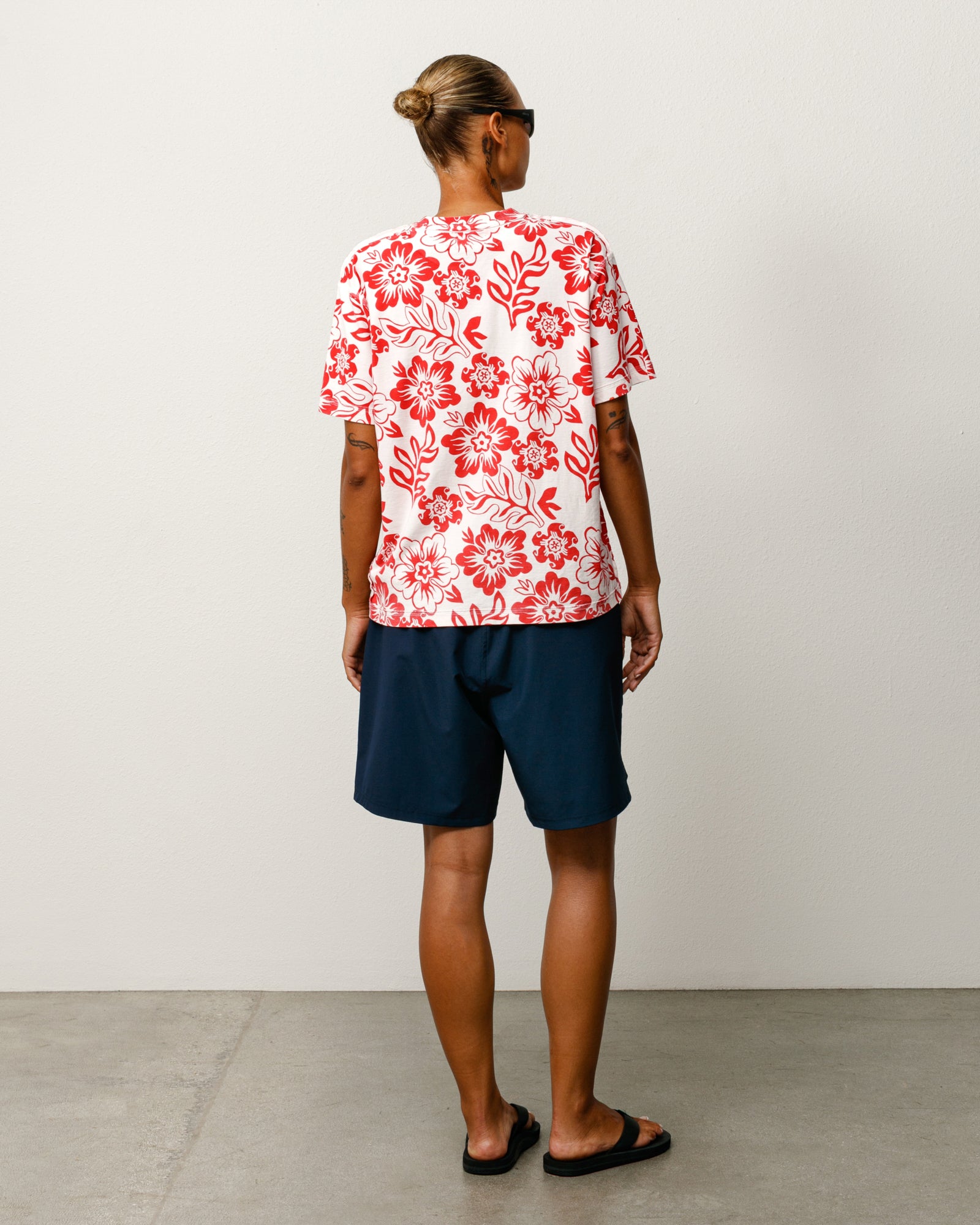 LAZY FLORAL TEE - Image 5
