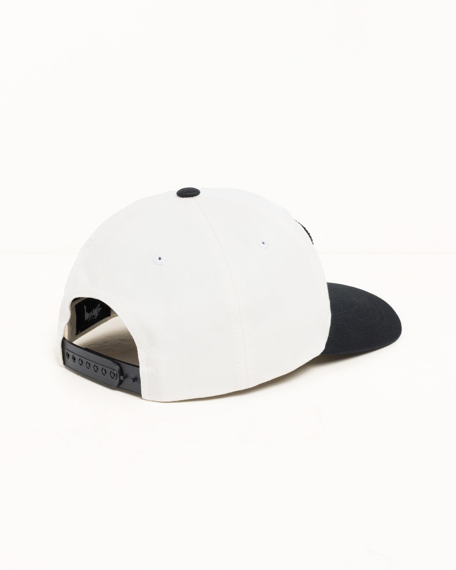 CHENILLE S SNAPBACK CAP - Image 3